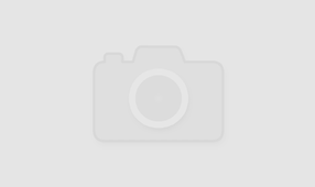 Кассиру, по ошибке выдавшей 10 лишних «старых» миллионов, вернули деньги. Клиентка говорит,...